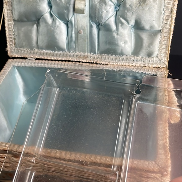 Dritz Japan Vintage Sewing Basket Hinged Lid Decorative Craft Storage AS IS - Picture 13 of 13